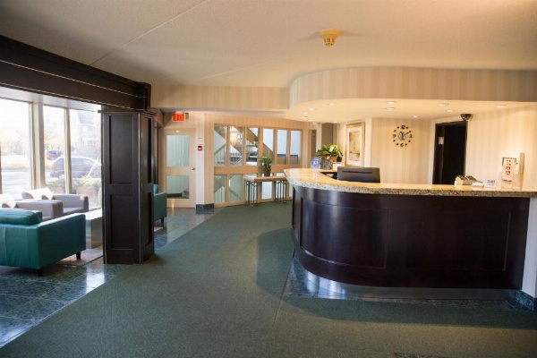 Admiral Inn Hamilton image 17