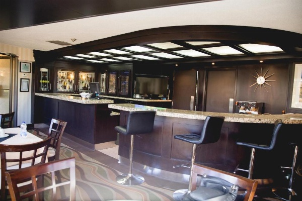 Admiral Inn Hamilton image 23